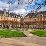 Veeve - Haut Marais Glam