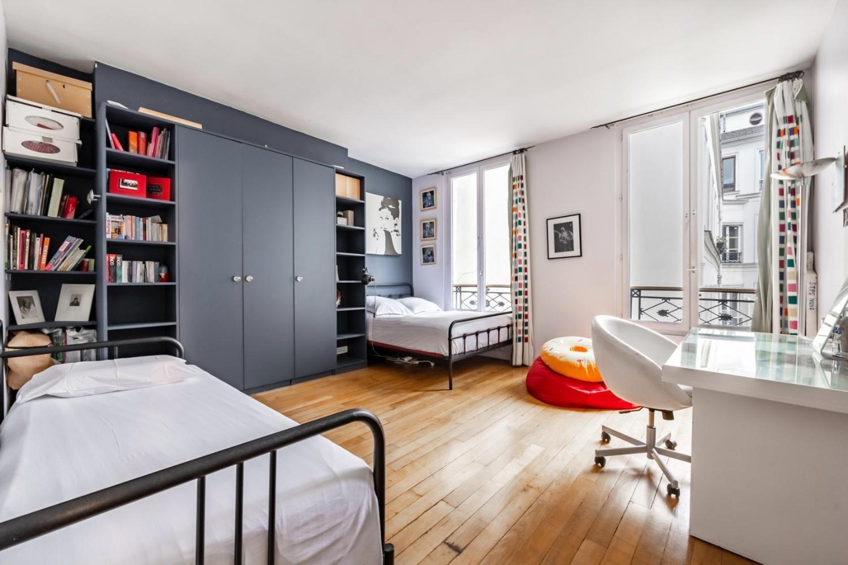 Apartment Veeve - Marais Glam Paris